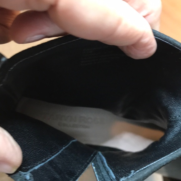 - ♥️ Taryn Rose ♥️…Women’s 7.5…Black Floriana Leather and Suede Ankle Boot… - Picture 15 of 16